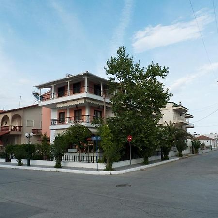 Paralía Villa Moras מראה חיצוני תמונה
