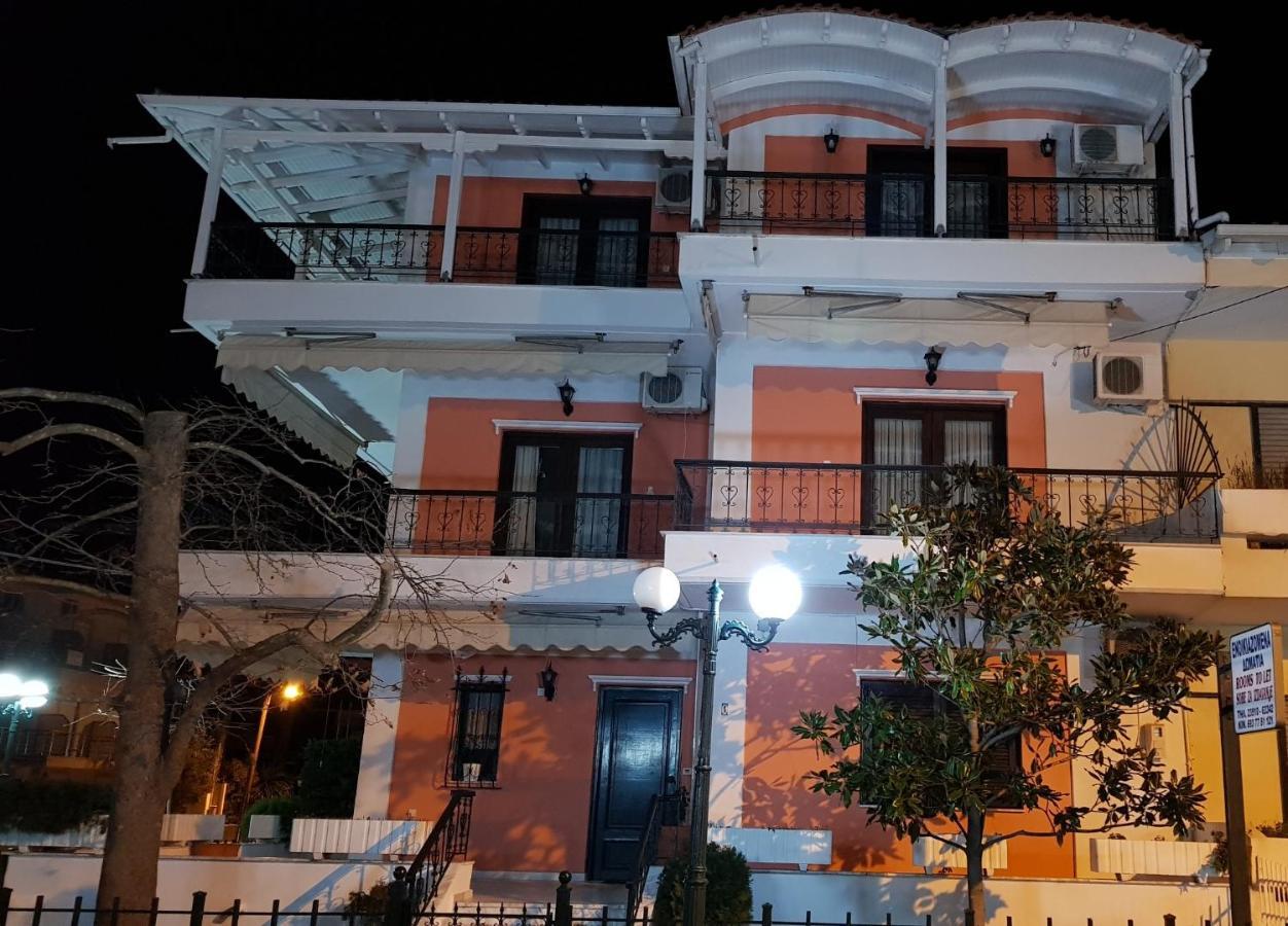 Paralía Villa Moras מראה חיצוני תמונה